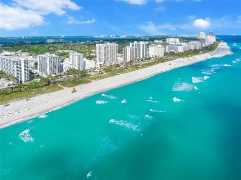 2401 Collins Avenue Miami Beach FL 33140