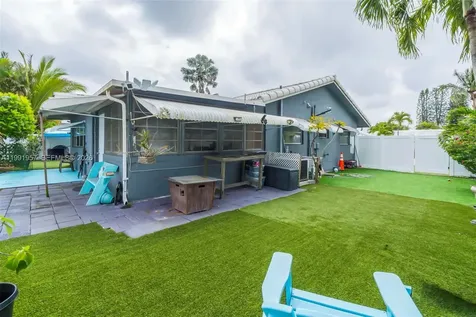 7211 NW 76th Street Tamarac FL 33321