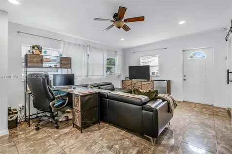 7211 NW 76th Street Tamarac FL 33321