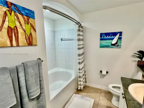9172 Collins Avenue Surfside FL 33154