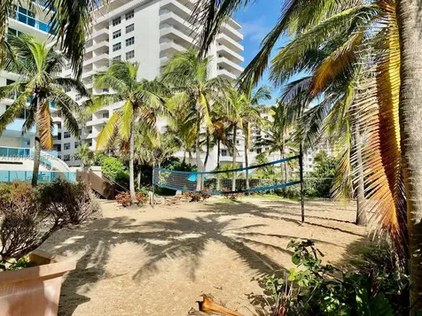 9172 Collins Avenue Surfside FL 33154