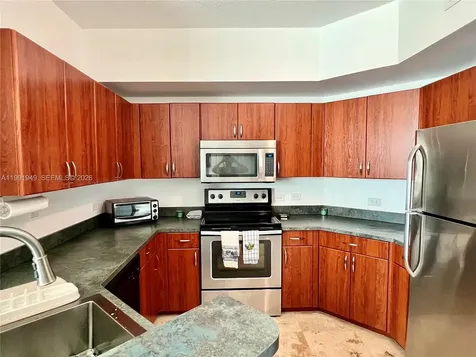9172 Collins Avenue Surfside FL 33154