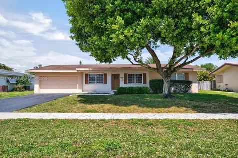 7241 NW 10th Place Plantation FL 33313