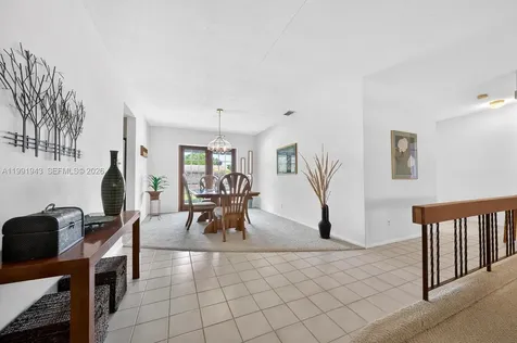 7241 NW 10th Place Plantation FL 33313