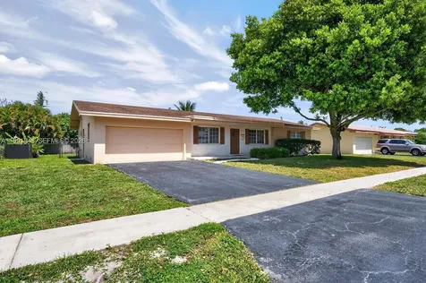 7241 NW 10th Place Plantation FL 33313