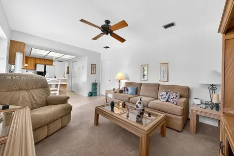7241 NW 10th Place Plantation FL 33313