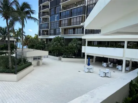 1915 Brickell Avenue Miami FL 33129
