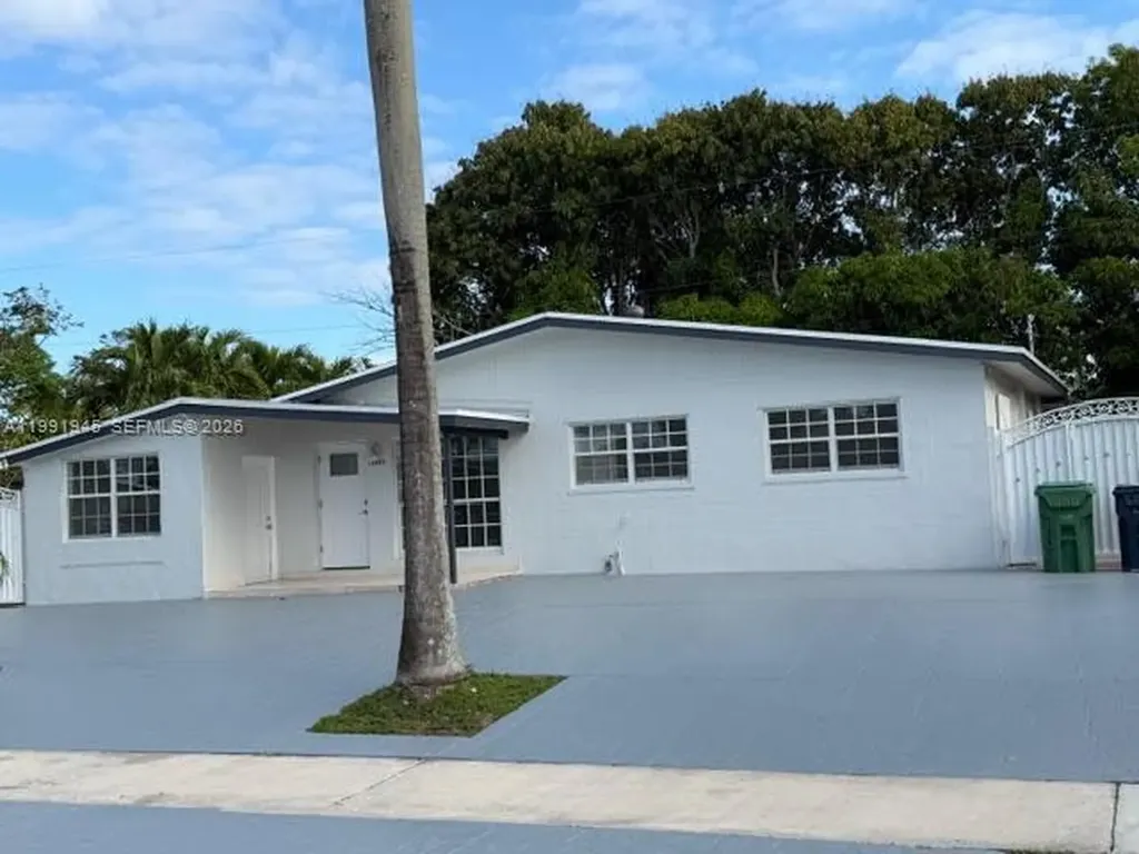 12455 SW 185th Terrace Miami FL 33177