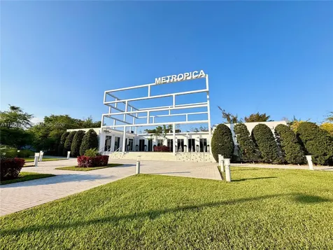 2000 Metropica Way Sunrise FL 33323