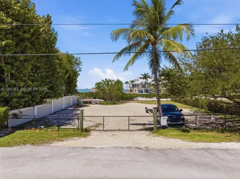 154 Sebring Drive Tavernier FL 33070