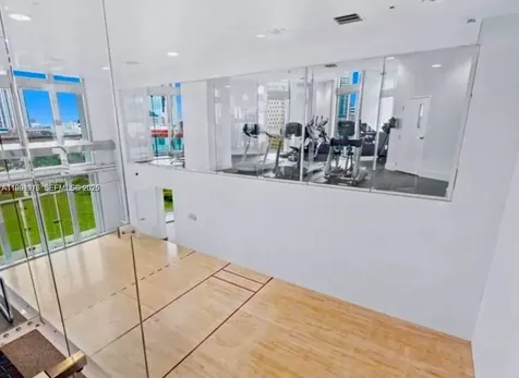 350 S Miami Avenue Miami FL 33130