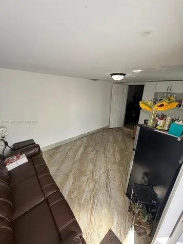 625 E 8th Lane Hialeah FL 33010