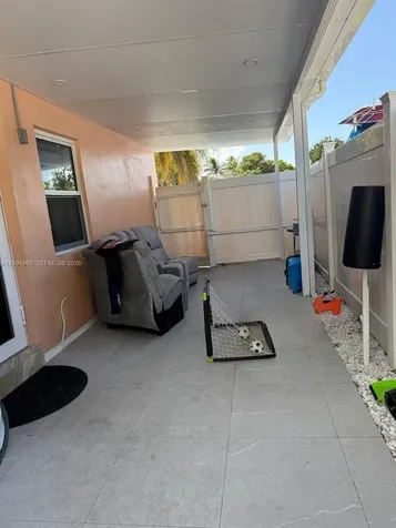 625 E 8th Lane Hialeah FL 33010