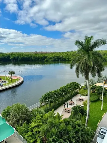 400 Kings Point Drive Sunny Isles Beach FL 33160