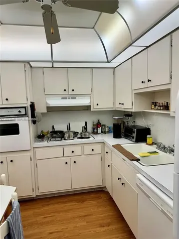 400 Kings Point Drive Sunny Isles Beach FL 33160