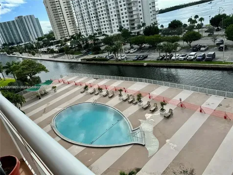 400 Kings Point Drive Sunny Isles Beach FL 33160