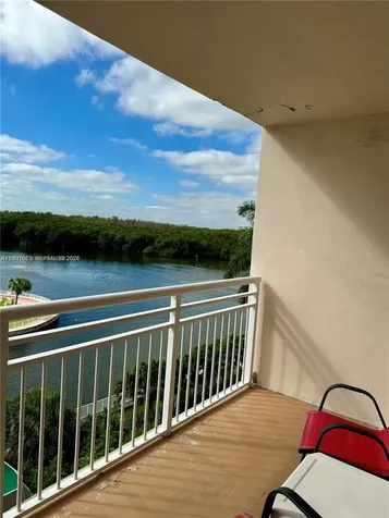 400 Kings Point Drive Sunny Isles Beach FL 33160