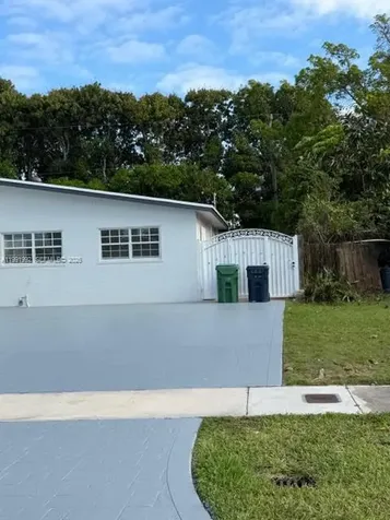 12455 SW 185th Terrace Miami FL 33177