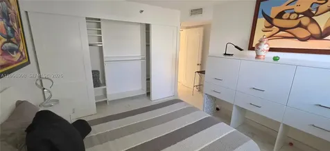 17900 N Bay Road Sunny Isles Beach FL 33160