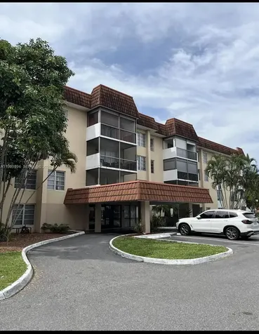 4152 Inverrary Drive Lauderhill FL 33319