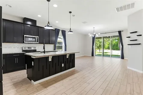 1034 Chelan Falls Drive DeLand FL 32724