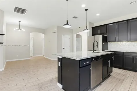 1034 Chelan Falls Drive DeLand FL 32724