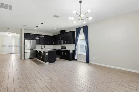 1034 Chelan Falls Drive DeLand FL 32724
