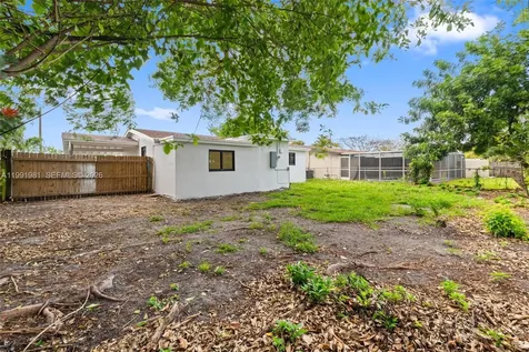 7570 Venetian Street Miramar FL 33023