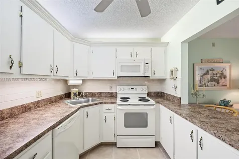 301 Pine Ridge Circle Green Acres FL 33463