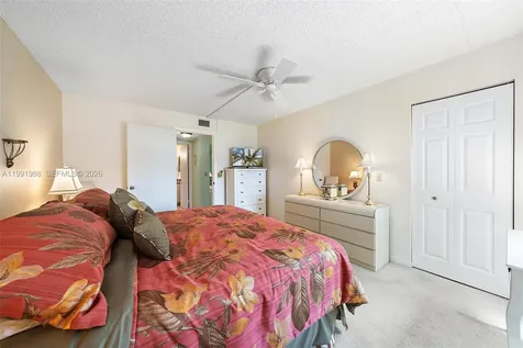 301 Pine Ridge Circle Green Acres FL 33463