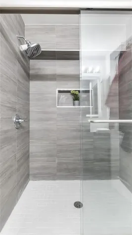 3889 Tree Top Drive Weston FL 33332