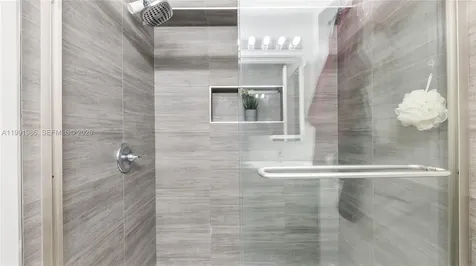 3889 Tree Top Drive Weston FL 33332