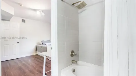 3889 Tree Top Drive Weston FL 33332
