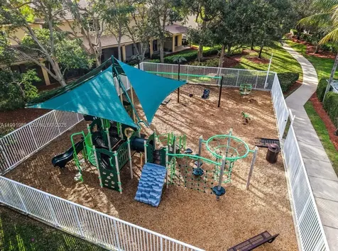 3889 Tree Top Drive Weston FL 33332