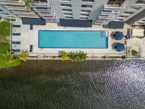 1720 NW N River Drive Miami FL 33125