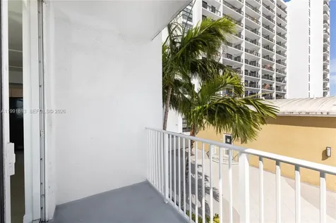 3180 SW 22nd Street Miami FL 33145