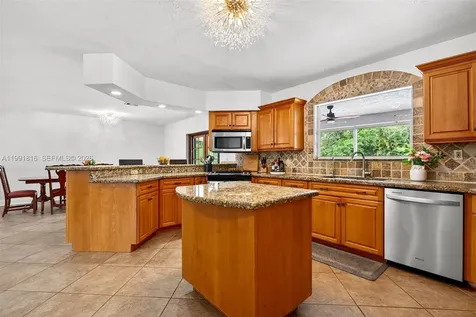 2600 SW 154th Lane Davie FL 33331