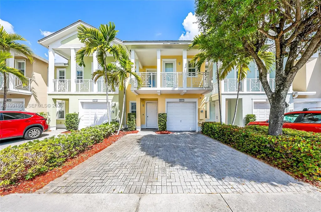10711 NW 75th Lane Doral FL 33178