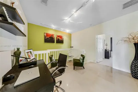 10711 NW 75th Lane Doral FL 33178