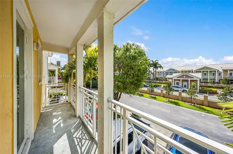10711 NW 75th Lane Doral FL 33178