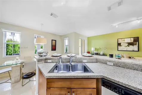 10711 NW 75th Lane Doral FL 33178