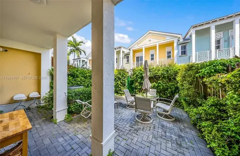 10711 NW 75th Lane Doral FL 33178