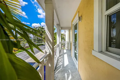 10711 NW 75th Lane Doral FL 33178