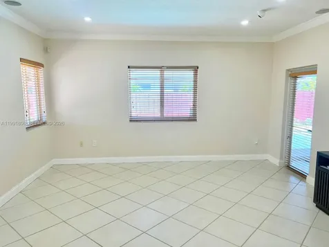 8899 NW 176th Lane Hialeah FL 33018