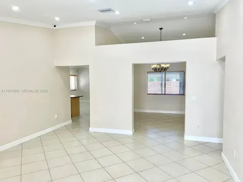 8899 NW 176th Lane Hialeah FL 33018
