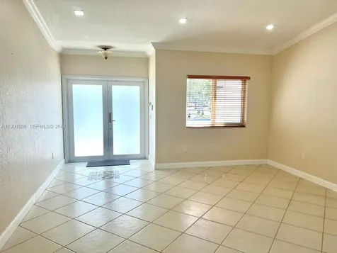 8899 NW 176th Lane Hialeah FL 33018