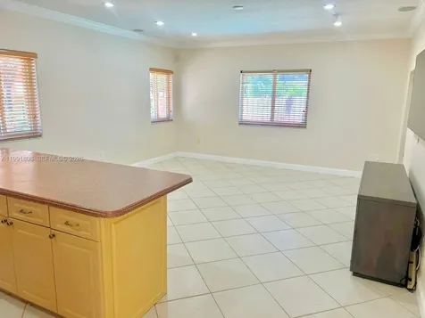 8899 NW 176th Lane Hialeah FL 33018