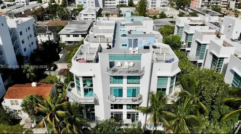 7728 Collins Avenue Miami Beach FL 33141