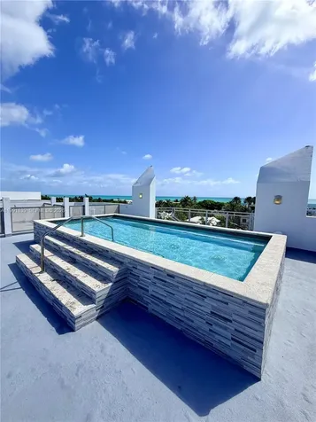 7728 Collins Avenue Miami Beach FL 33141
