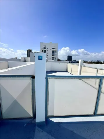 7728 Collins Avenue Miami Beach FL 33141